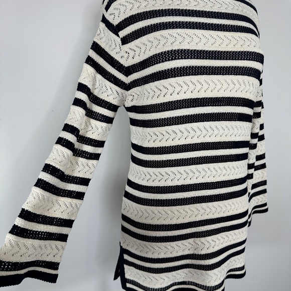 VTG St John Open Knit Sweater Top White Blue Crochet Women's Sz P - Picture 6 of 16